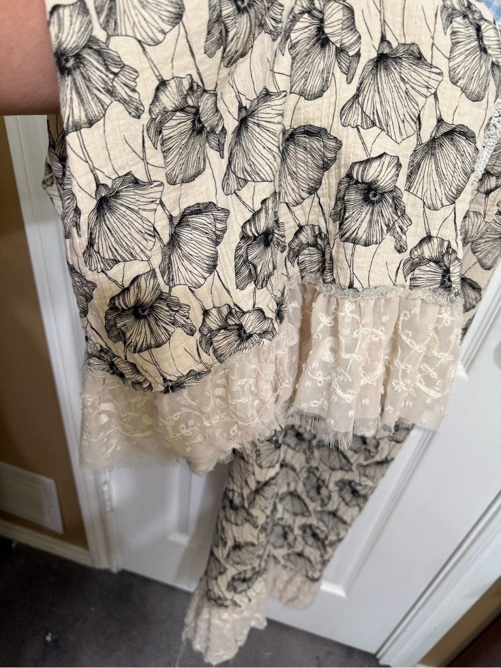 H040 POL M pp21 Cream Floral Overlay Lace A Lot of Details Maxi Jumpsuit Pants - Picture 7 of 16
